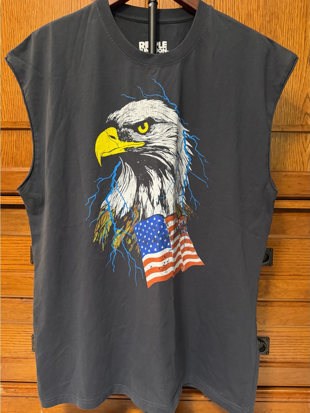 NWT Ripple Junction Sleeveless Graphic Muscle Tank Eagle American Flag Patriotic